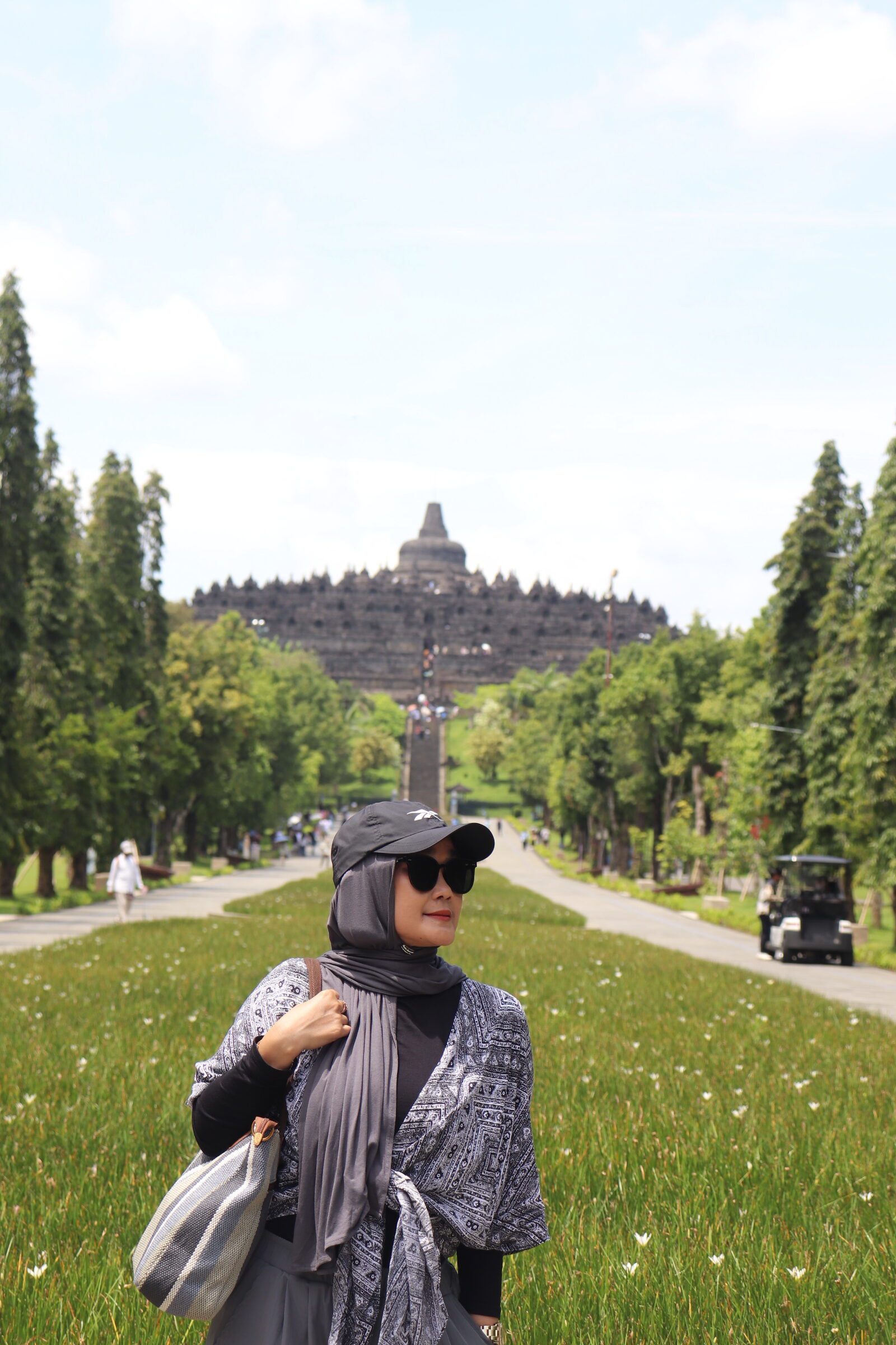 Rental Mobil Borobudur untuk Perjalanan Praktis dan Nyaman